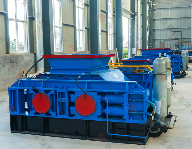 時(shí)產(chǎn)5-450噸對輥破碎機(jī)